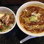 中華房 威風 - カレー蕎麦とミニ唐揚げ丼