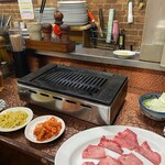 焼肉 かっぱ梶岡 - ショータイムのはじまり。