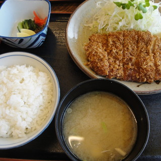 とんかつ都美多_1