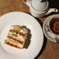キハチ 青山本店 - ダブルメロンパイ