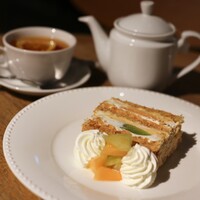 キハチ 青山本店 - ダブルメロンパイ