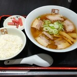 喜多方ラーメン 坂内 - 