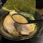 横浜家系ラーメン　翔家 - 料理