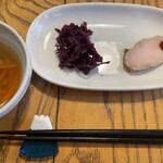 cafe くるり - 前菜。箸置きは富士山にしました♪