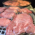 厚切り牛タン 焼肉 一心たん助 目黒店 - 