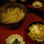 京風うどん+ミニ親子丼700円