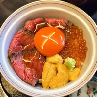 肉和食 月火水木金土日 - 和牛うにくら丼