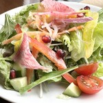 TWELVE ON THE PARK BAR & GRILL - セットのサラダ