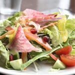 TWELVE ON THE PARK BAR & GRILL - セットのサラダ