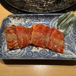 和牛A5雌牛と熟成牛舌 肉屋いちゆく - 