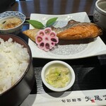 ごはん処　矢尾定 - 