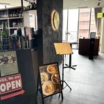 TWELVE ON THE PARK BAR & GRILL - 内観