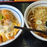 山田うどん - 料理写真: