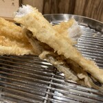 てんぷら 下村 - 塩も良いが、天つゆとおろしがナイスアシスト