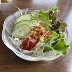 Trattoria & Pizza Banzo - ドレッシングは酸味が効いてます