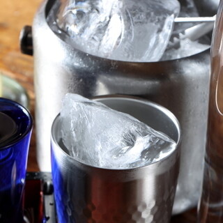 割り方はお好みで！自分だけの1杯が作れる「レモンハイセット」