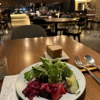 ERUTAN RESTAURANT BAR - 