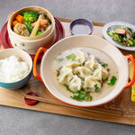 Cc点心 - 料理写真:ランチ餃子セット