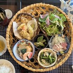 古民家で昼ごはん梅里 - 