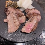 新宿思い出横丁 牛タンいろ葉 - 