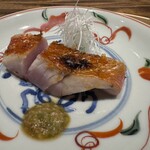 温石 - 金目鯛鱗焼き　実山椒醤油