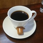 キッチン ブルー グローブ - ホットコーヒーのアップ
