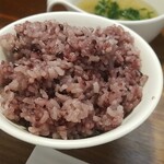 キッチン ブルー グローブ - 黒米の大盛り