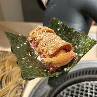 横浜 うしみつ - 雲丹ユッケドッグ