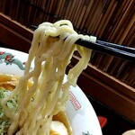 俺の中華たなか家 - 麺リフト⤴️盛りは小盛りでも味わいは変わりないもの♬