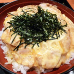 地鶏や 横浜ポルタ店 - 伊達鶏の親子丼（アップ）