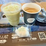 SORA terrace cafe - 구름 모양의 마시멜로가 들어간 커피