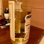 居酒屋まるよし - ニューボトルを頼んだら名前を消してガリガリ削られたボトルが来ましたw(ﾟoﾟ;;もちろん開封前のニューボトルでしたが笑