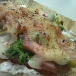 マダムルージュ - 2014/03/10　春のタルティーヌ　菜の花の下は優しい味のベシャメルソース