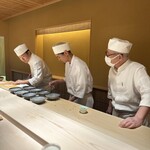 くるますし - 目の前で披露される職人の業