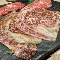 焼肉 よいん - サーロインとタレ肉