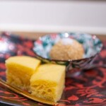 中華ダイニング 一途一心 - 2024.6 マーラーカオ（マレーシア風カステラ）と胡麻団子