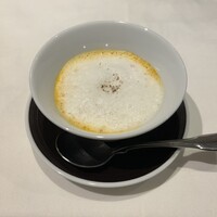 ターブル タカイ - 京人参のポタージュ カプチーノ仕立て