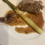 ビストロ エビテイ - お肉はウズラ