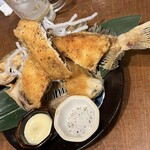 粋な居酒屋 あいよ - カレイの唐揚げ