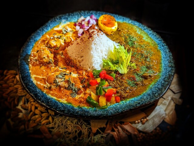 カレー@いろいろ Amazon.co.jp: にしきや スパイシートマトビーフカレー 180g