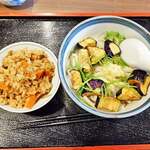 知多屋 - Ｂランチ 揚げナスのころうどん＋五目めし(小)