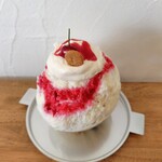 comugi - 木いちご杏仁かき氷