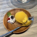 めしや アガる - 季節のシャーベット(マンゴー)