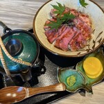 めしや アガる - 特製牛まぶし丼
