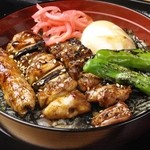 Bado Man - 温玉のせ炭火焼鳥丼