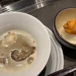 北海道焼肉 北うし - 蝦夷鮑のビスク、雲丹ごはん