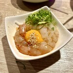 梅田かに食堂 - えびユッケ