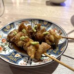 梅田かに食堂 - 鶏ハラミ串