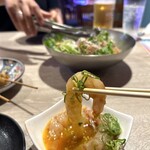 梅田かに食堂 - えびユッケリフト