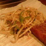 しらかわ - 「常陸牛サーロインステーキ」に添えられた野菜